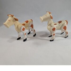 Vintage Fisher Price Toy Cows, Plastic Pull Toys, Orange Spot Farm Animal Lot‎